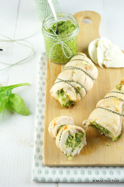 kip rollade met pesto en mozzarella, zelf kip rollade maken, hoofdgerechten kip, hoofdgerecht, Kerst, kerstrecepten kip, kip rollade maken